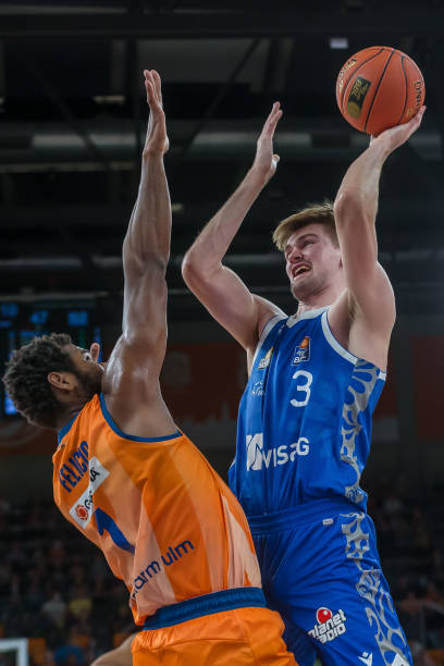 哈登的外线 哈登的外线