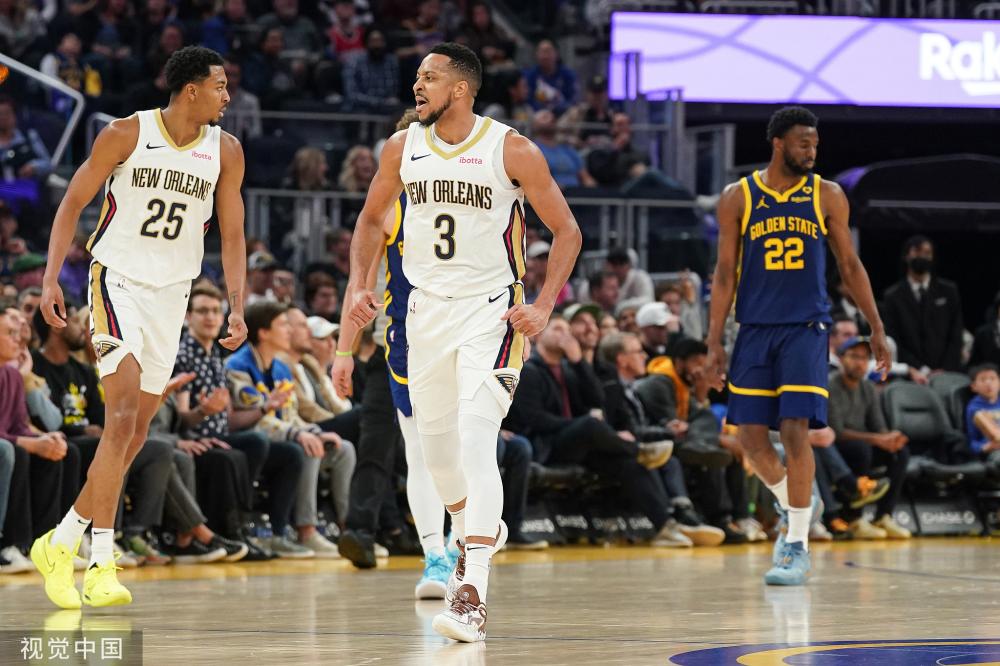 突然现身 突然现身