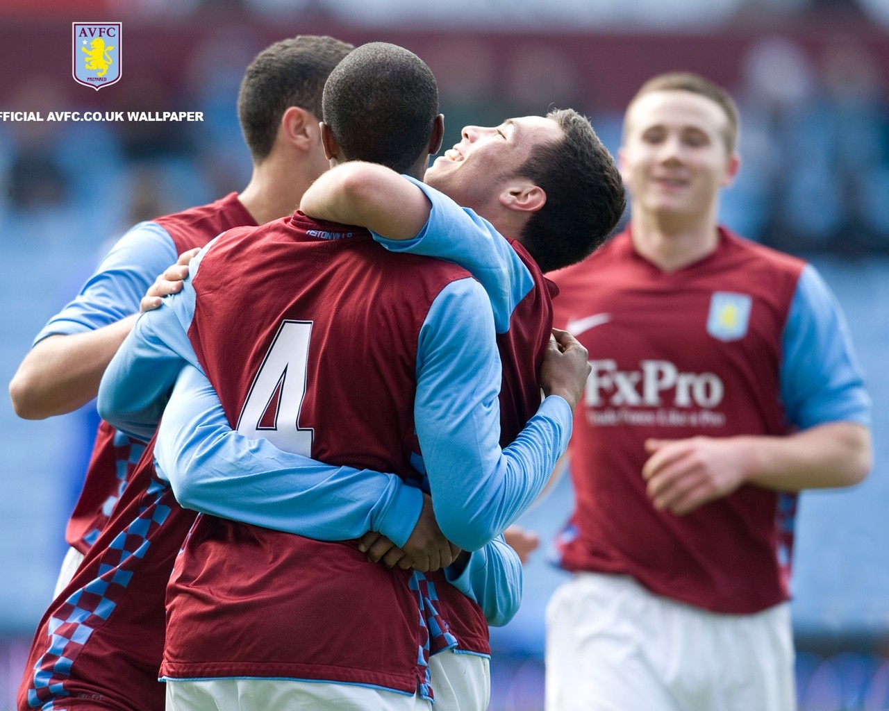 乌球场的翻 乌球场的翻