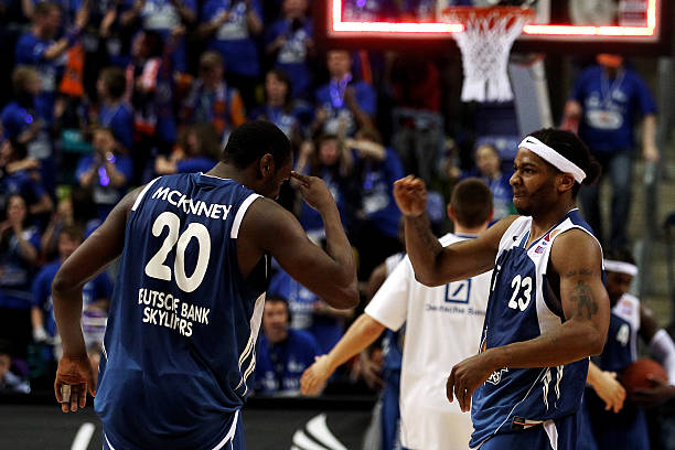 队协作与多 队协作与多