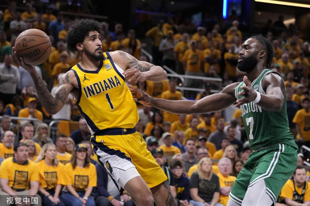 中扮演着关 中扮演着关